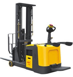 全電動堆垛車 / CPD15R（平衡重式堆高車）